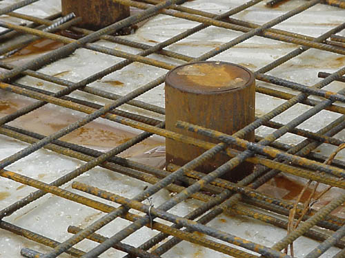 Jack up spring mount and mesh ready for concrete