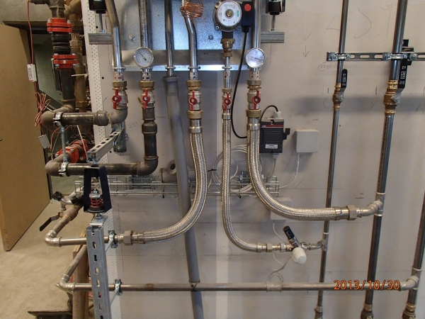 A variety of Mason pipe connectors