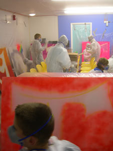 Students learning simple wild style graffiti lettering. - Graffiti Lessons